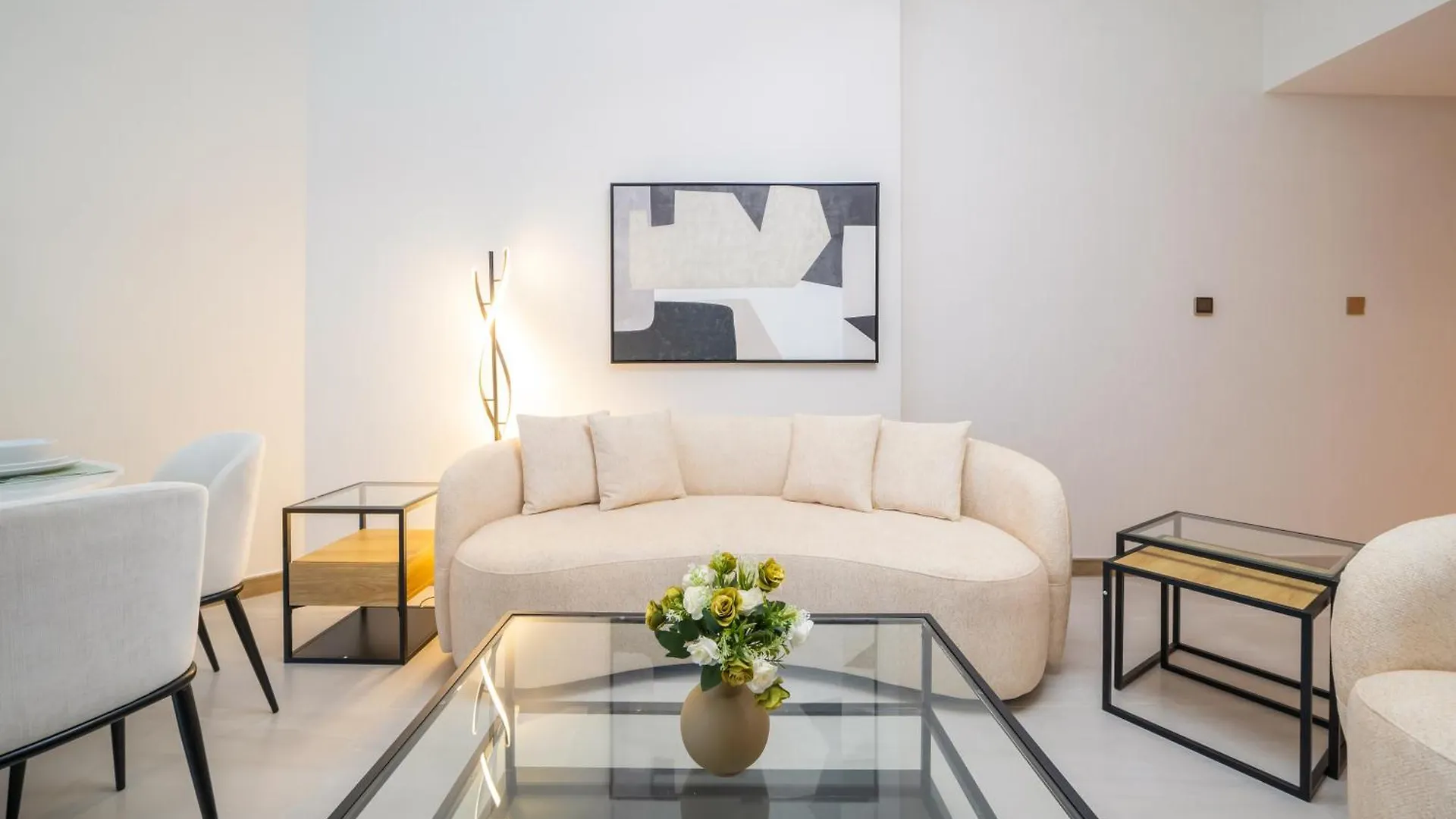 Indulge In Luxury 1Br Unit At Missoni Urban Oasis Apartment Dubai 0*,  United Arab Emirates